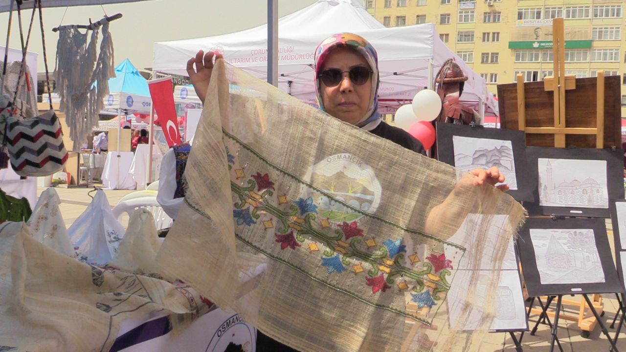 200 yıllık Osmancık dokuması ipek kumaşa büyük ilgi