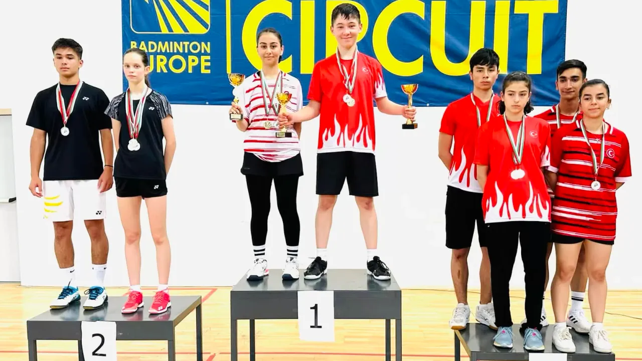 Mehmet Can'dan Bulgaristan'da çifte şampiyonluk!
