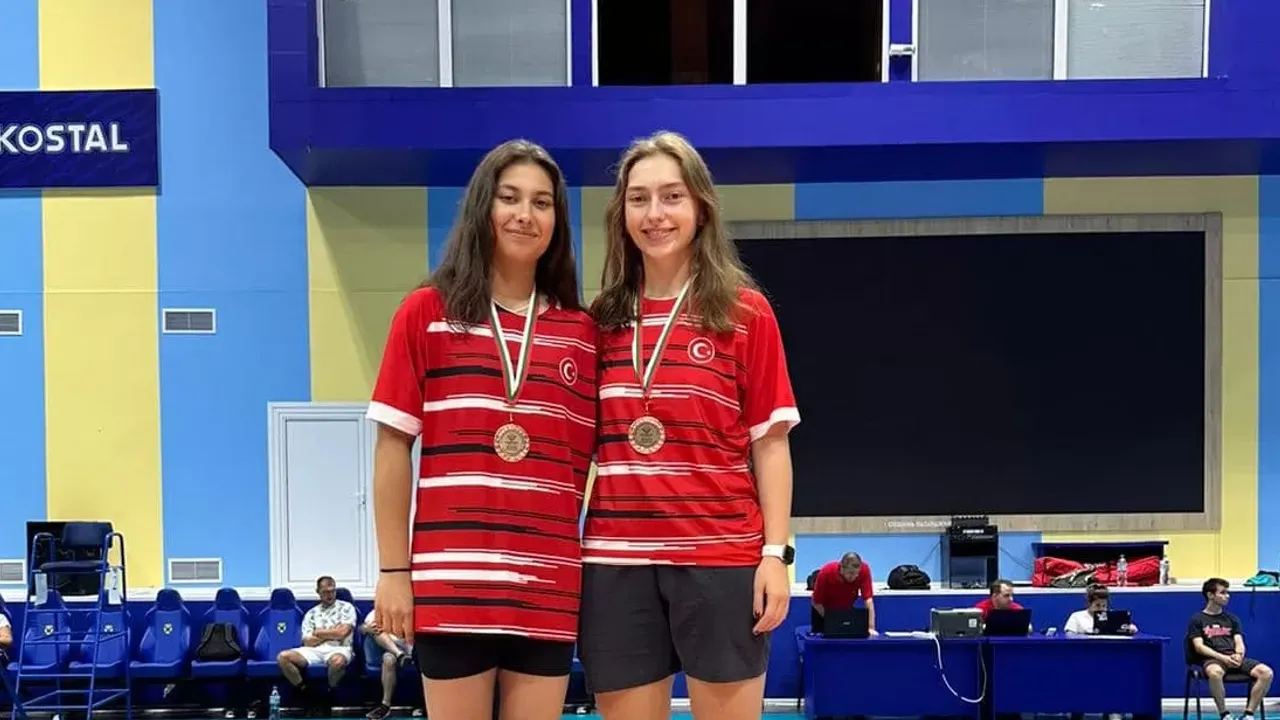 Aşkar-Yıldız çifti Türkiye'ye bronz madalya kazandırdı