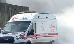 Ambulanstan çıkan esrarengiz duman paniğe neden oldu