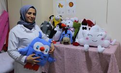 Kadınlar, ürettikleri oyuncaklar ile ev ekonomisine katkı sağlıyor