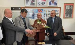 AK Partili Aday, CHP'li Adayı ziyaret etti