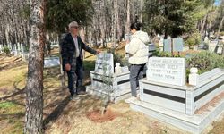 Osmancık Gazeteciler Cemiyeti Başkanı Orhan Güçlü ölüm yıldönümünde mezarı başında anıldı