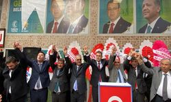 AK Parti’nin Sungurlu İlçe seçim bürosu düzenlenen bir törenle açıldı.