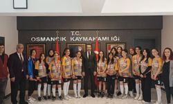 Derece yapan  Osmancıklı sporcu öğrencilerden Akpay’a ziyaret