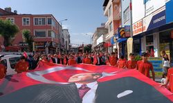 Atatürk anıldı, Gençlik Bayramı kutlandı