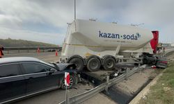 Karşı şeride geçen tanker ortalığı karıştırdı: 2 yaralı