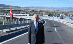 Bakan Uraloğlu: “177 kilometre motorcu dostu bariyer montajını tamamladık”