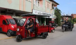 Osmancıklı usta elektrikli motosikletleri güneş enerjisi ile şarj ediyor