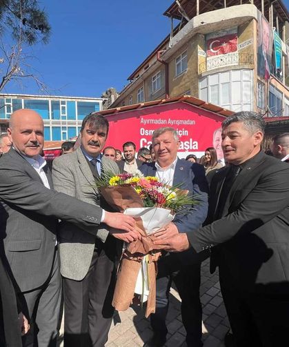 AK Partili Aday MHP Seçim Bürosunu Ziyaret Etti