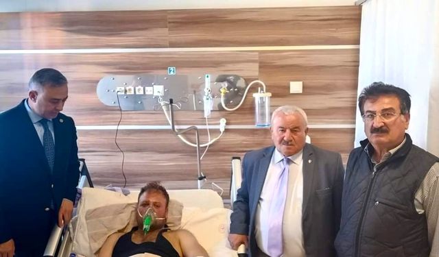 Milletvekili Tahtasız vinç kazasında yaralanan genci ziyaret etti