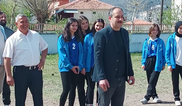 Osmancık’ta Okul Sporları yarışmaları başladı