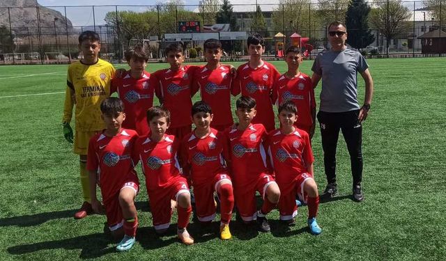Osmancık Belediye Spor U13 ligi A Grubunu lider olarak tamamladı