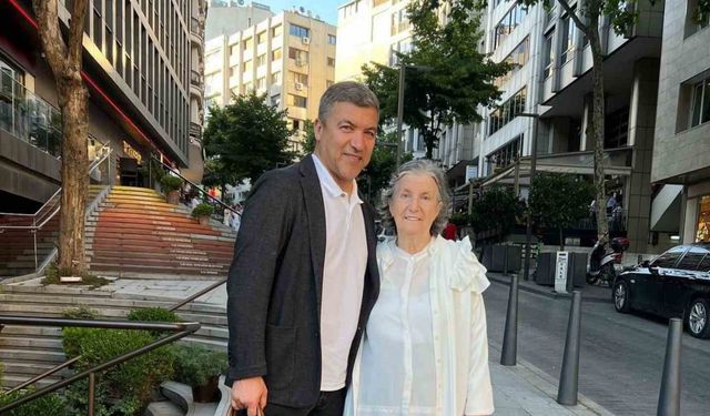Gazeteci İsmail Küçükkaya’nın annesi tatil için geldiği Antalya’da hayatını kaybetti