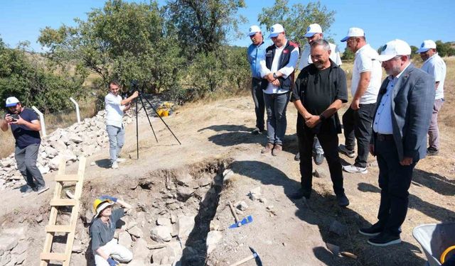 Kalehisarda gün yüzüne çıkarılan Selçuklu tarihine Çorum Belediyesi’nden destek