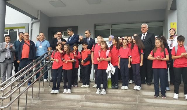 Osmancık’ta ilk ders zili Atatürk Ortaokulu’nun yeni binasında çaldı