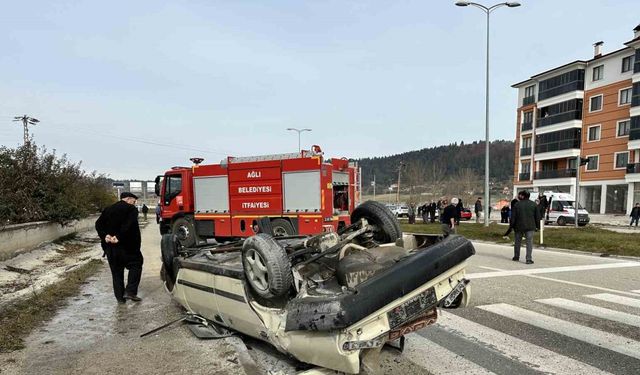 Fiat-Tofaş araç takla attı: 2 yaralı