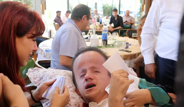 Hidrosefali hastası çocuk, mutluluktan hem ağladı hem oynadı