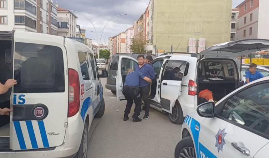 Polis ile ehliyetsiz sürücü kovalamacası! 79 bin 789 lira ceza