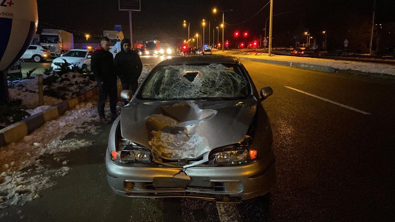 Feci Kaza: 2 otomobilin çarptığı yaya yaşamını yitirdi