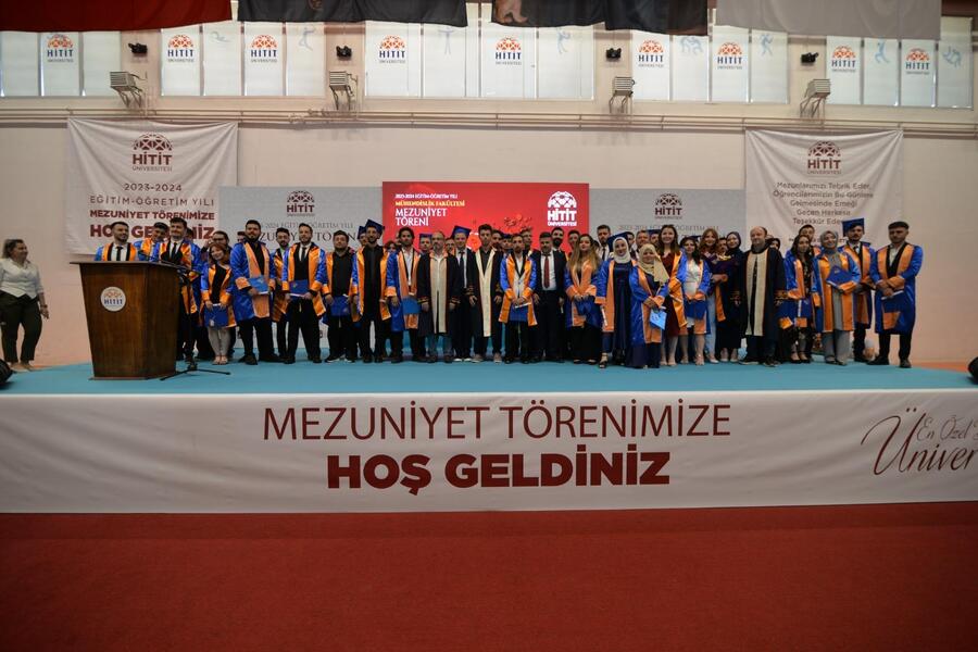 Hitit Üniversitesi Bilgisayar Mühendisliği Bölümü İlk Mezunlarını Verdi (5)